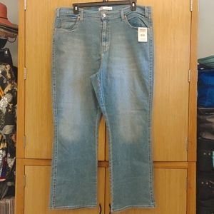 +SZ NWOT Signature Levi's Strauss SZ 22 Boot Jeans.